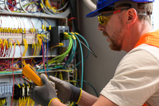Best Emergency Electrical Repair  in Middletown, IN
